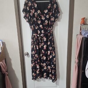 Navy Blue Floral V-Neck Midi Dress with Tie Waist Size 18-20